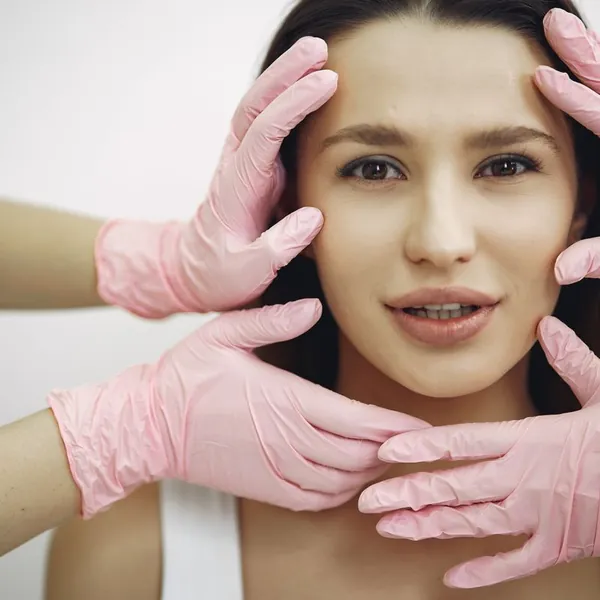 Dr. Deniz Şahin Instagram